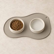 Sculpted Feeding Mat in matte mushroom gray silicone